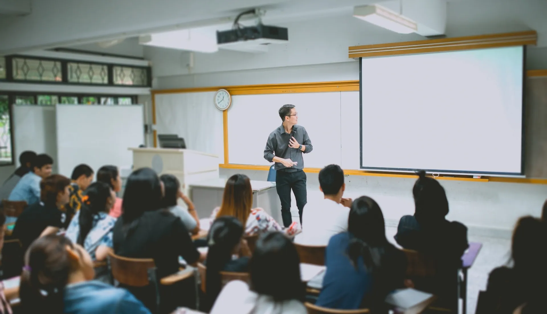 faculty pay